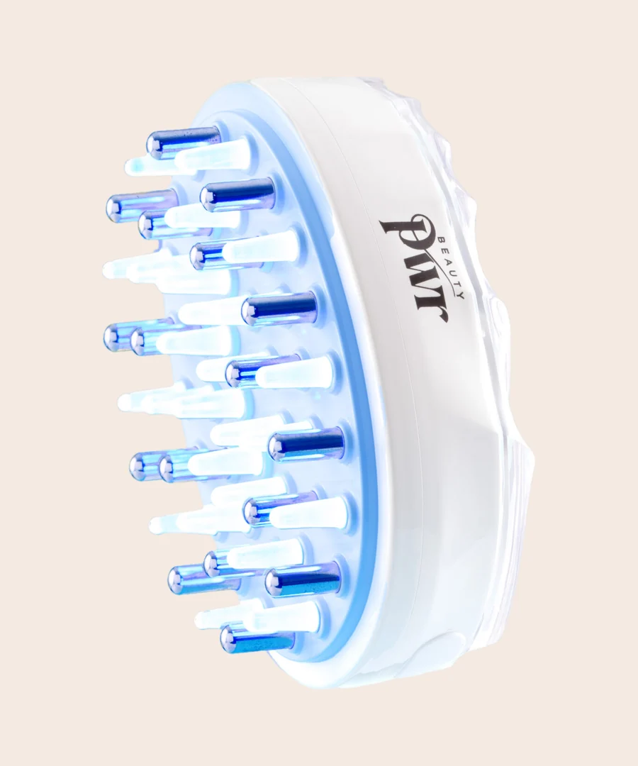 BeautyPWR HairRevive Scalp Brush, vit hårbottenborste med piggar och blått ljus tänt